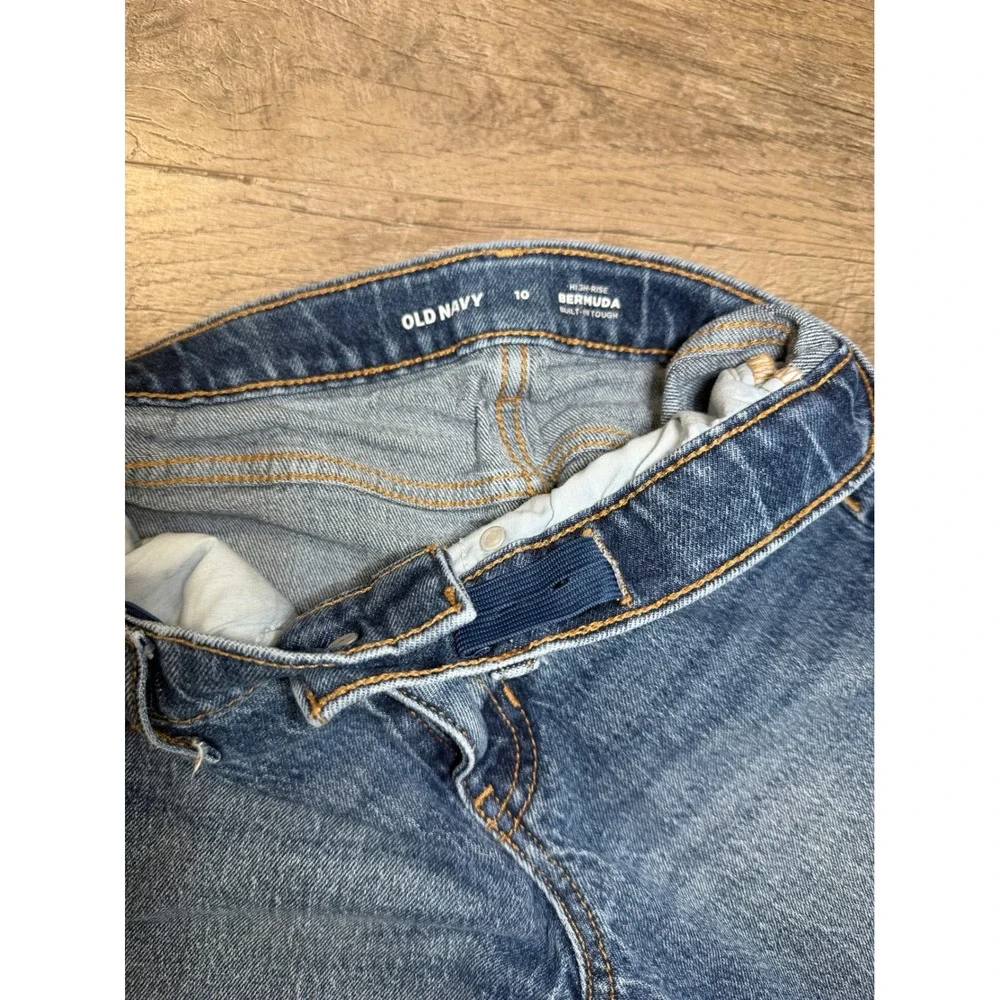 Old Navy Girl's Size 10 High Rise Bermuda Jean Shorts Built-In Tough Frayed Hem